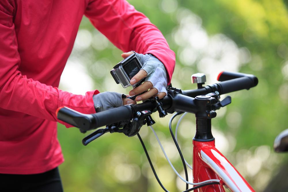 4 Benefits of Cycling with a Front- or Rear-Facing Camera