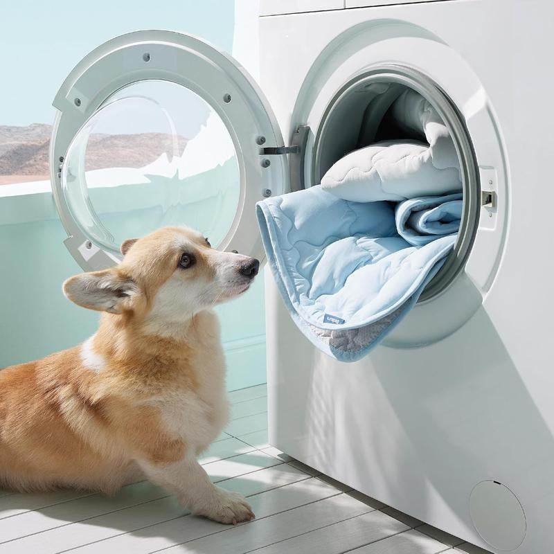 Bedsure Dog Cooling Mat – Washable Summer Crate Pad for Large Dogs Up to 50 lbs , Non-Slip, Portable, QMAX>0.5 Cooling Tech