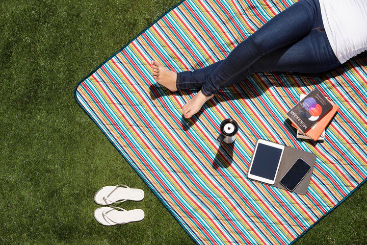 Picnic Time Vista Outdoor Picnic Blanket & Tote