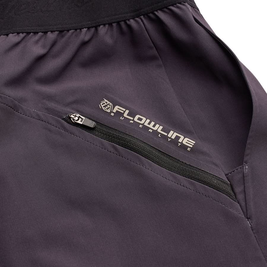 Troy Lee Designs Flowline Superlyte Short – Mono Carbon