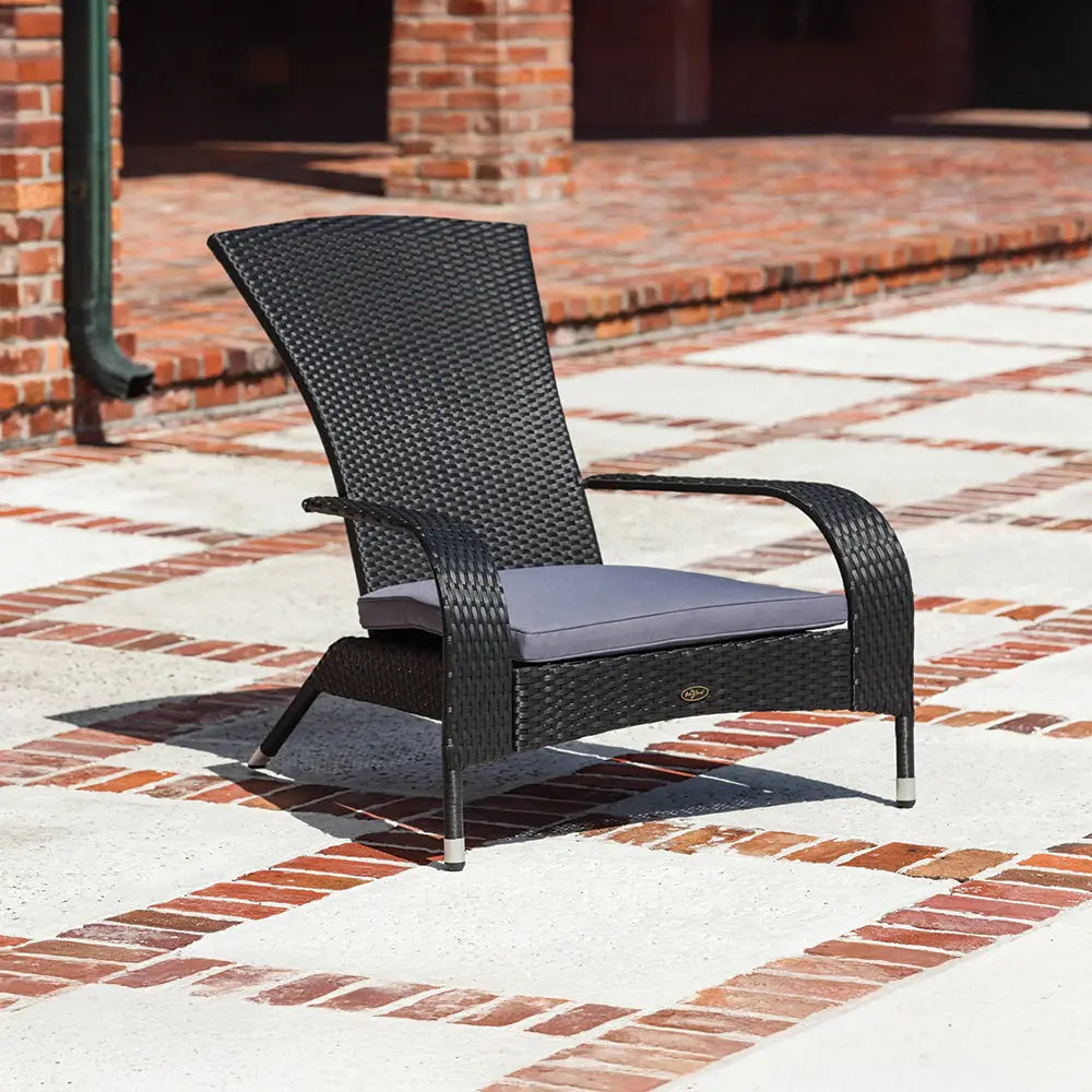 Black Coconino Wicker Chair for Outdoor Comfort
