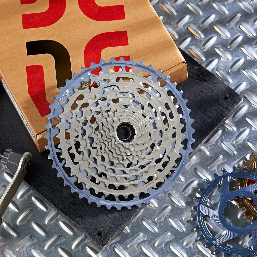 e*thirteen Helix Race 11-Speed 9-46T Cassette