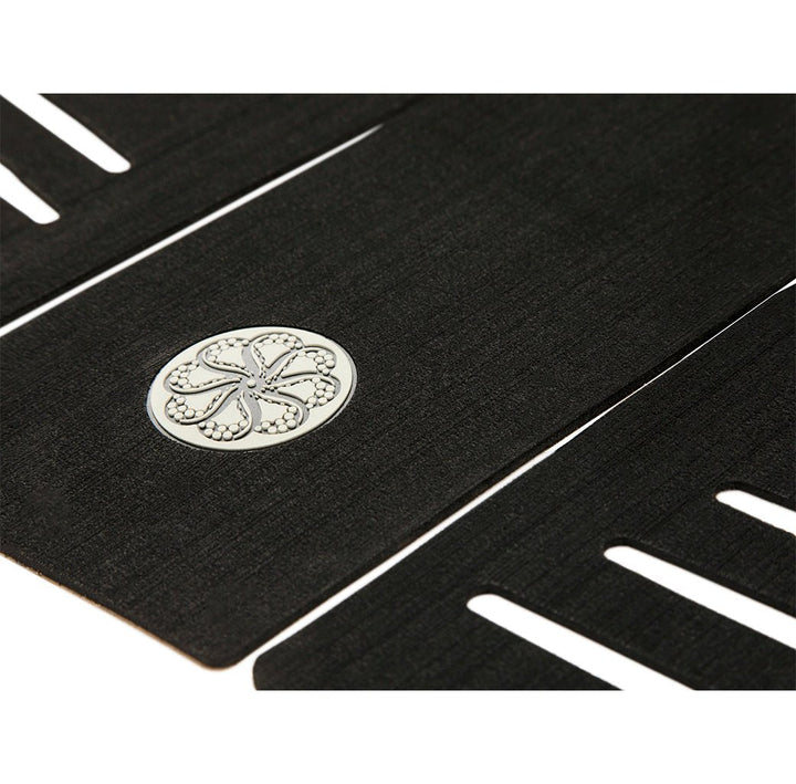 Front Deck III - Scrub Tech™ Traction Pad - Black