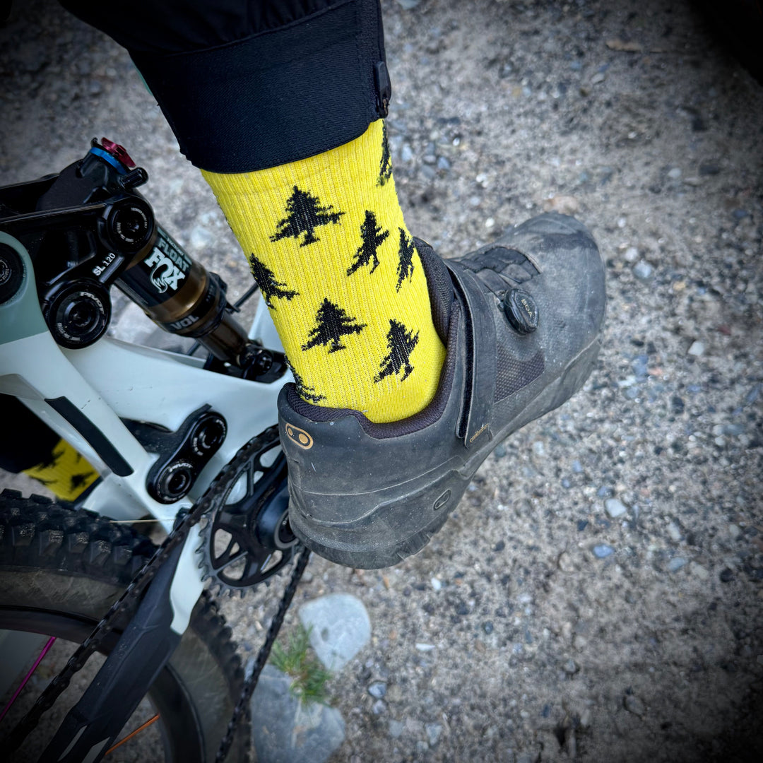 HLT Wool MTB Socks - Versatile Rasta Style