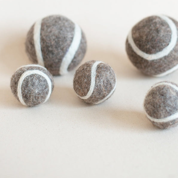 WOOL TENNIS BALL