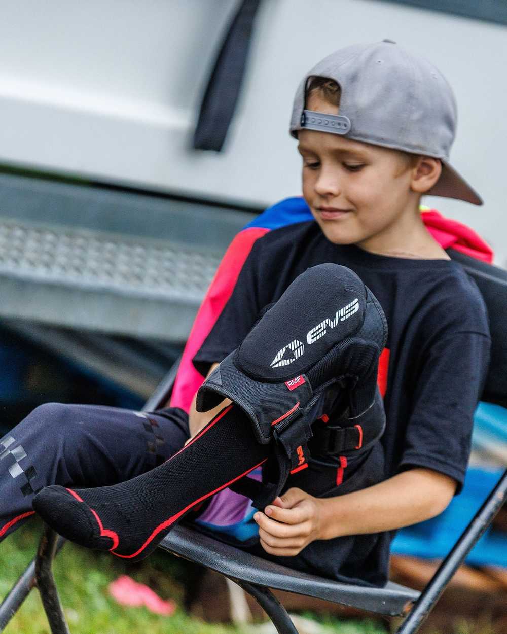 Genesis Youth Knee Brace for Enhanced Protection