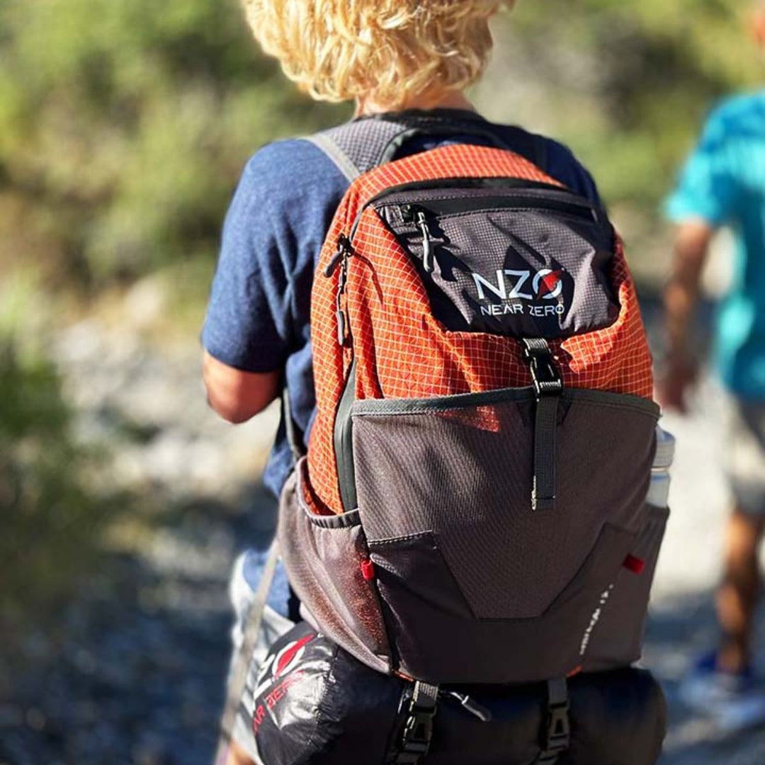 Near Zero Outdoor Gear Little Dean - 20L Hiking Backpack