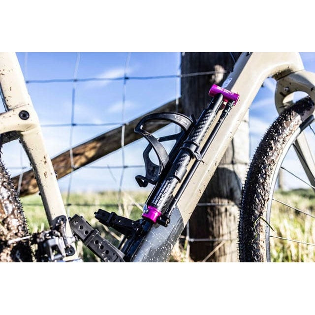 camden gear air pump mxv Muc-Off AirMach Carbon Pump