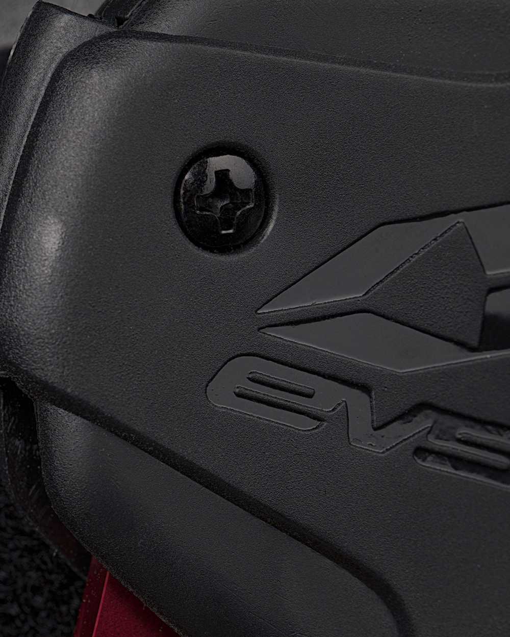 Knee Protection Axis Sport Brace - Optimal Comfort & Flexibility