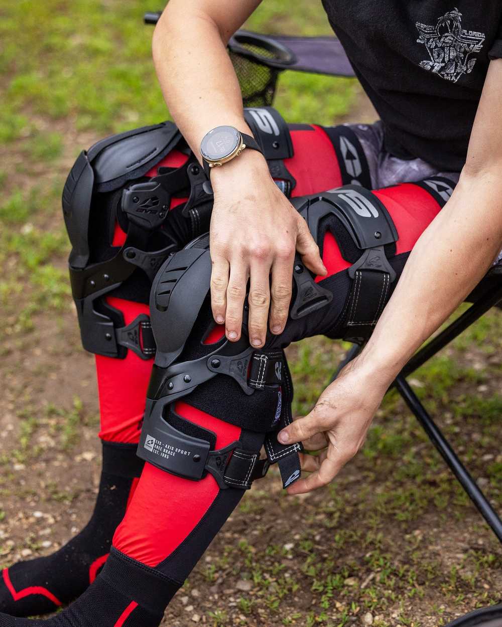 Axis Sport Knee Brace for Protection and Durability