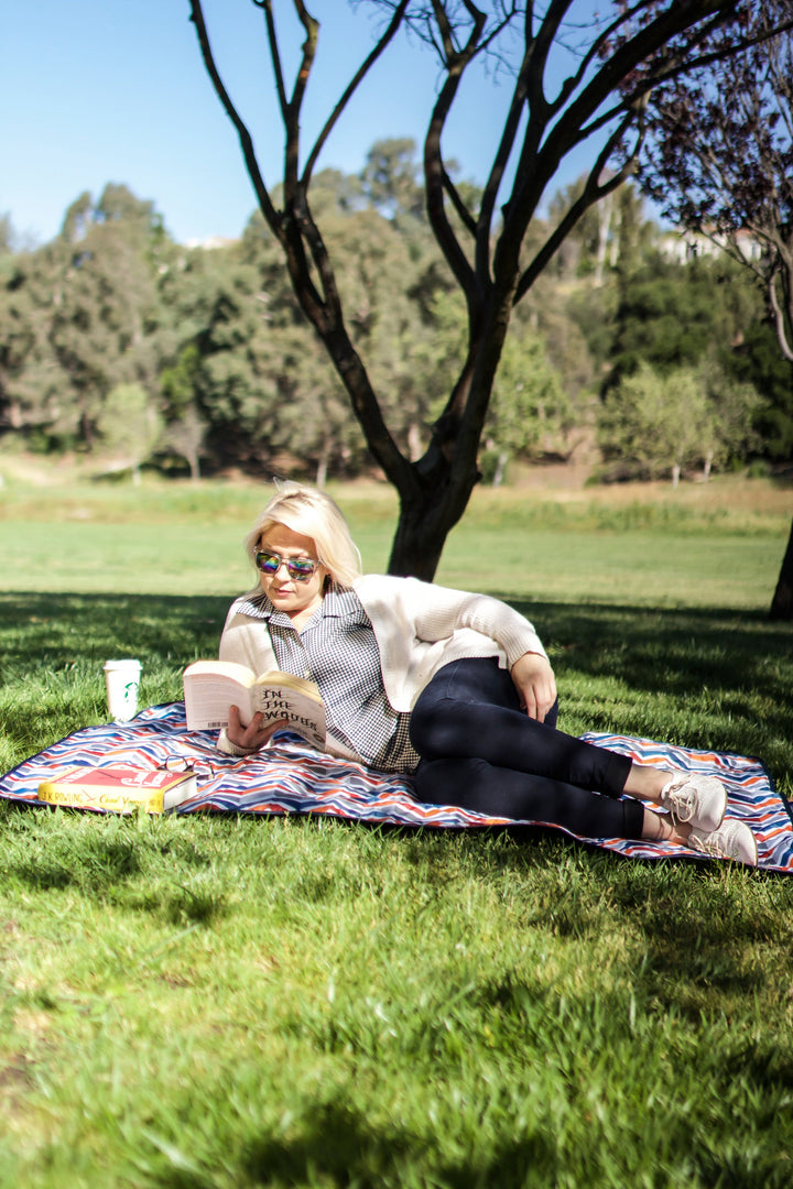 Picnic Time Vista Outdoor Picnic Blanket & Tote