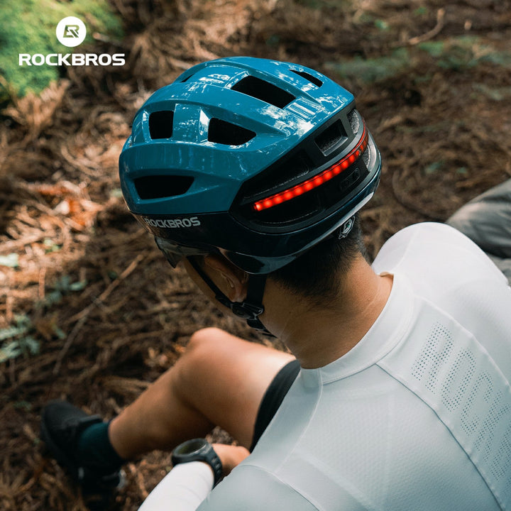 Smart Riding Helmet with Headlight and Tail Light