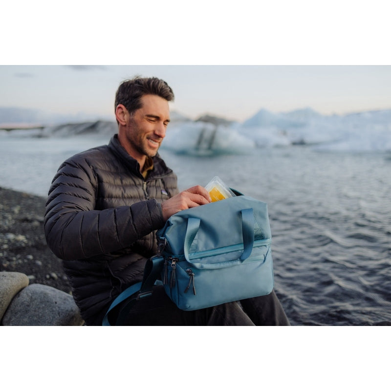 Picnic Time Tarana Lunch Bag Cooler with Utensils