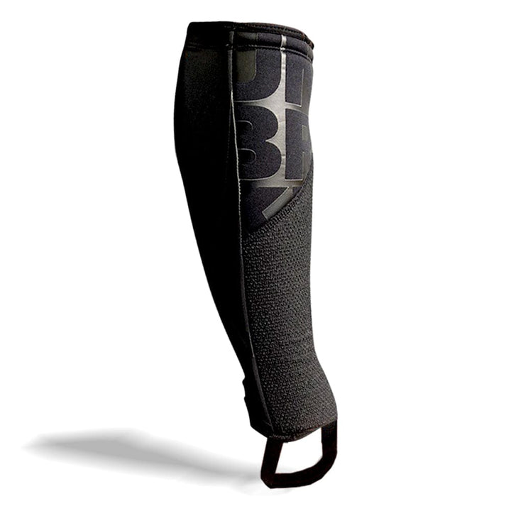 UNBROKEN Shin Sleeves Pro Black