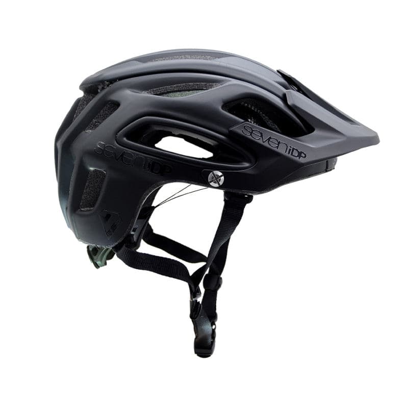 7iDP M-2 Helmet - Black
